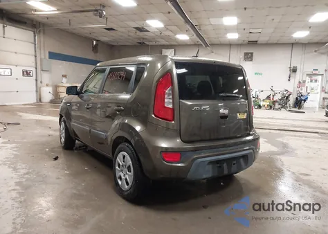 2013 Kia Soul z USA, uszkodzony, nr VIN KNDJT2A56D7524333